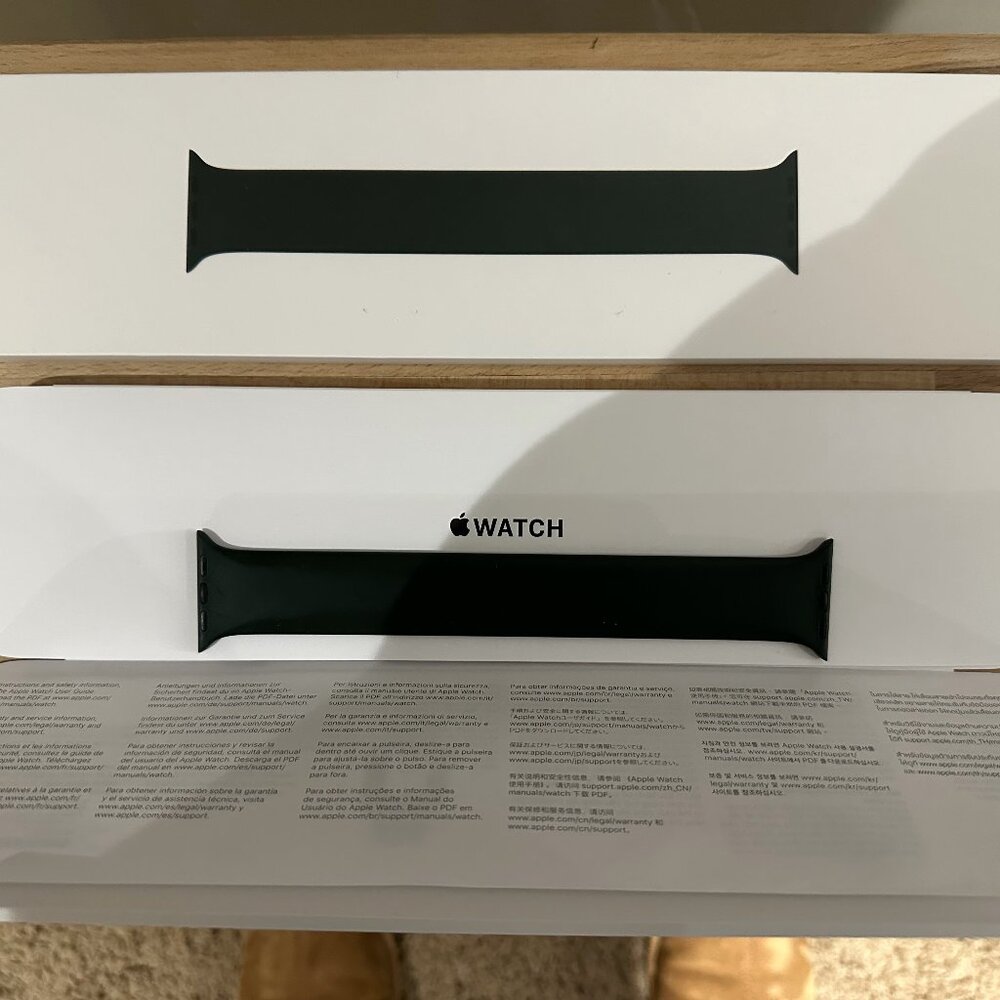 Apple Watch Solo Loop Cyprus Green Size 9 41mm Case